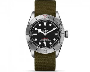 Réplique Tudor Black Bay Steel M79730-0004 replica