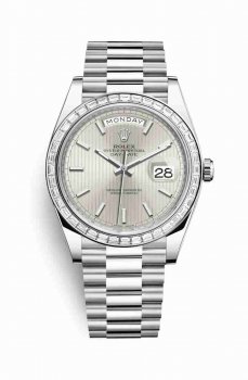 Réplique de montre Rolex Day-Date 40 228396TBR Motif a rayures argentees Cadran m228396tbr-0022