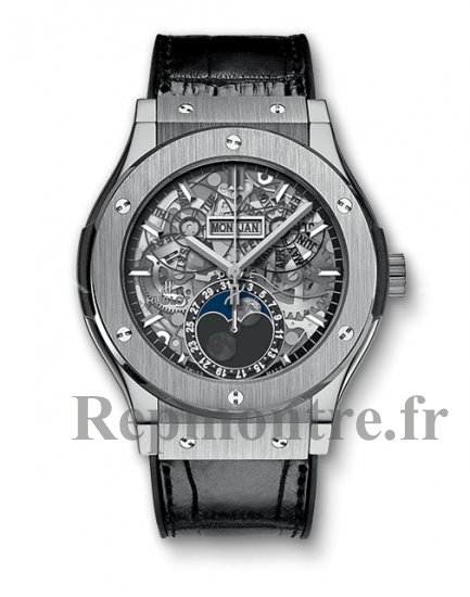 Hublot Classic Fusion Aerofusion Moonphase Titanium 517.NX.0170.LR - Cliquez sur l'image pour la fermer