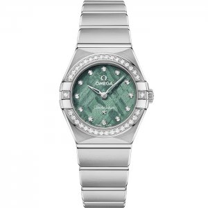 Montre Omega Constellation Manhattan 25 a quartz acier inoxydable diamant meteorite verte 131.15.25.60.99.001