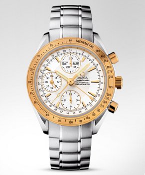 Réplique Omega Speedmaster Day Date Montre 323.21.40.44.02.001