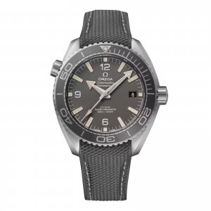 Omega Seamaster Planet Ocean 600M 43.5mm Montre replique homme Gris O21532442101002