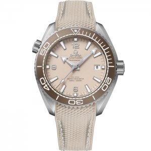 Omega Seamaster Planet Ocean 600M Co-Axial 43.5 Master Chronometer Acier inoxydable Caoutchouc beige 215.32.44.21.09.001