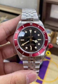 Tudor Black Bay 41 Master Chronometer M7941