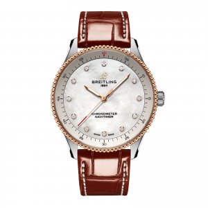 Replique montre Breitling Navitimer 32 mm pour femme Alligator en nacre blanche U77320E61A1P1